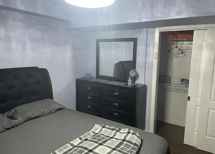 Apartment Granville Chicago