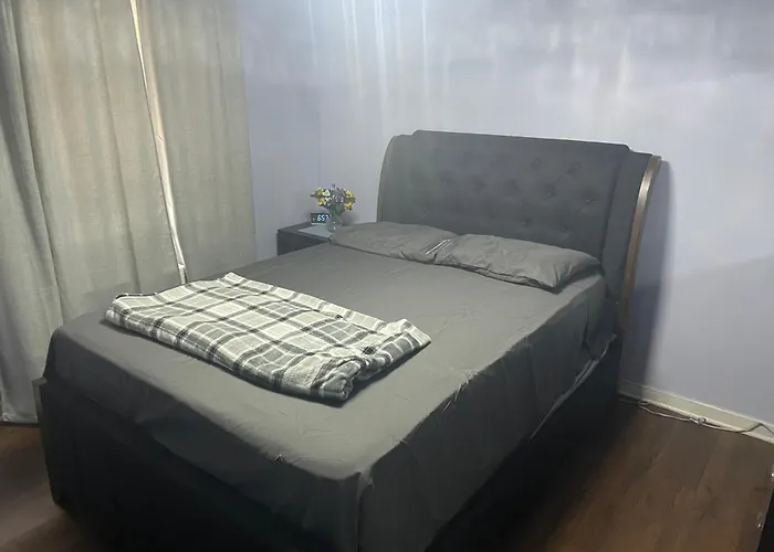 Apartment Granville Chicago